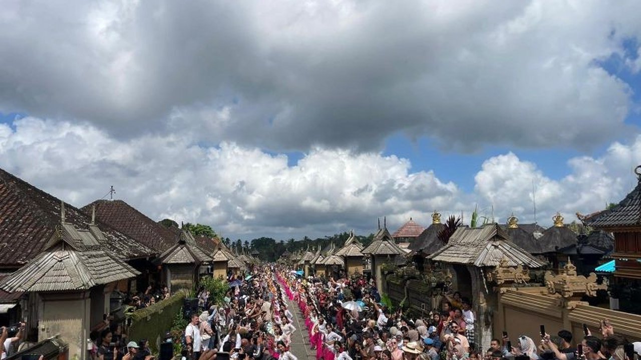 Pulau Dewata kembali dinobatkan sebagai pulau terbaik di Asia Pasifik dalam ajang DestinAsian Readers' Choice Awards 2025, mengalahkan destinasi populer lainnya.
