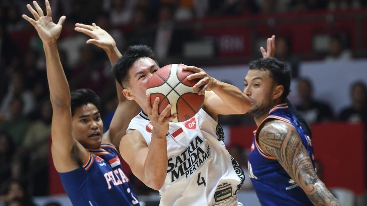 Satria Muda vs Pelita Jaya: Duel Sengit di IBL 2025, Siapa yang Akan Menang?