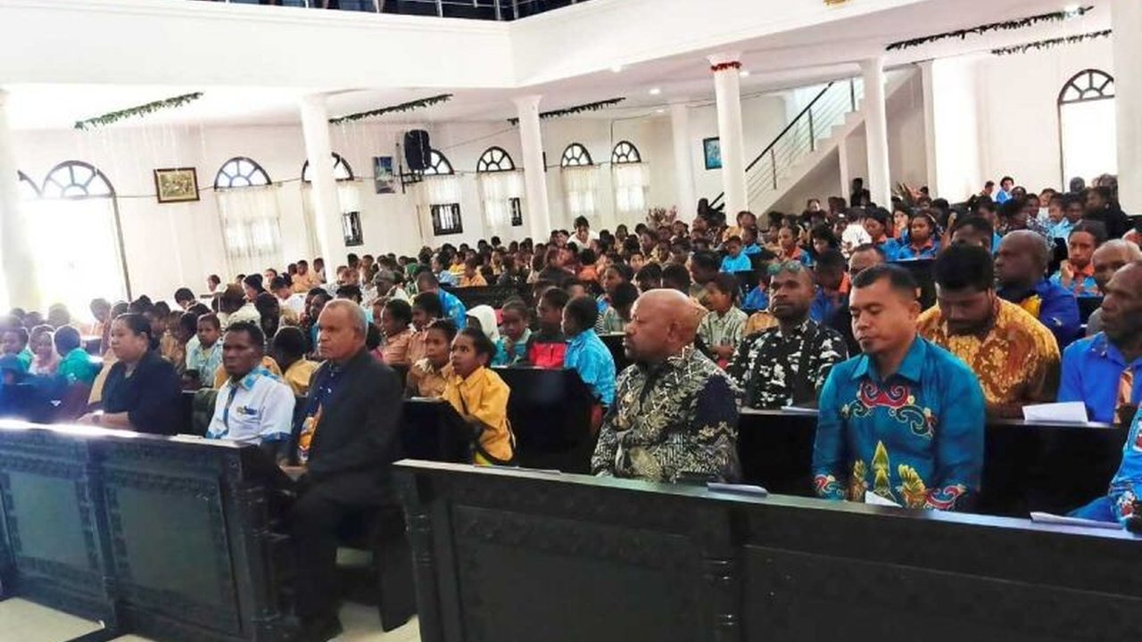 Pemerintah Kabupaten Jayawijaya mengharapkan Yayasan Pendidikan Kristen (YPK) terus berperan dalam meningkatkan kualitas pendidikan di wilayah tersebut, khususnya dalam membentuk karakter generasi penerus yang beriman dan berkarakter Kristus.