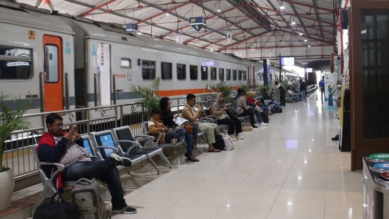 KAI Siapkan 4,5 Juta Tiket untuk Angkutan Lebaran 2025: Ekonomi Mencapai 60 Persen!