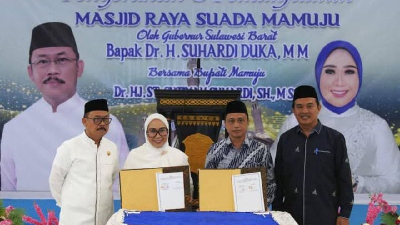 Balai Pembangunan Prasarana Permukiman (BPPW) Sulbar menyerahkan pengelolaan Mesjid Raya Suhada Mamuju kepada Pemkab Mamuju setelah pembangunannya selesai dengan anggaran Rp100 miliar dari APBN.