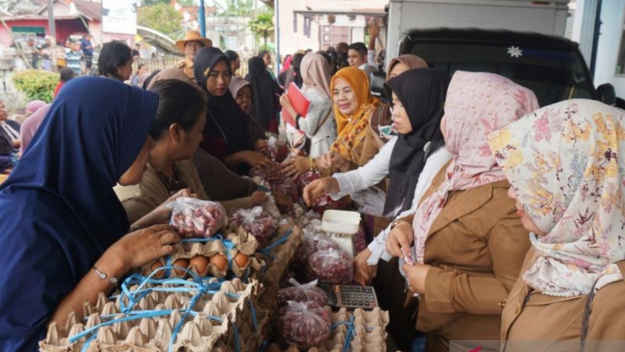 Pemerintah Kabupaten Rejang Lebong menggelar pasar murah di enam lokasi selama Ramadhan 1446 H untuk membantu masyarakat memenuhi kebutuhan pokok dengan harga terjangkau.
