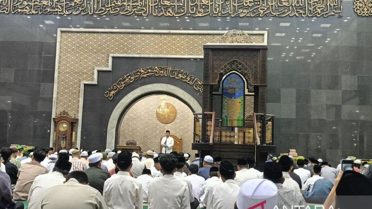 Wakil Gubernur Kaltim, Seno Aji, menekankan pentingnya pendidikan gratis hingga jenjang S3 sebagai investasi jangka panjang bagi generasi emas Indonesia 2045, sekaligus upaya pencegahan peredaran narkoba.