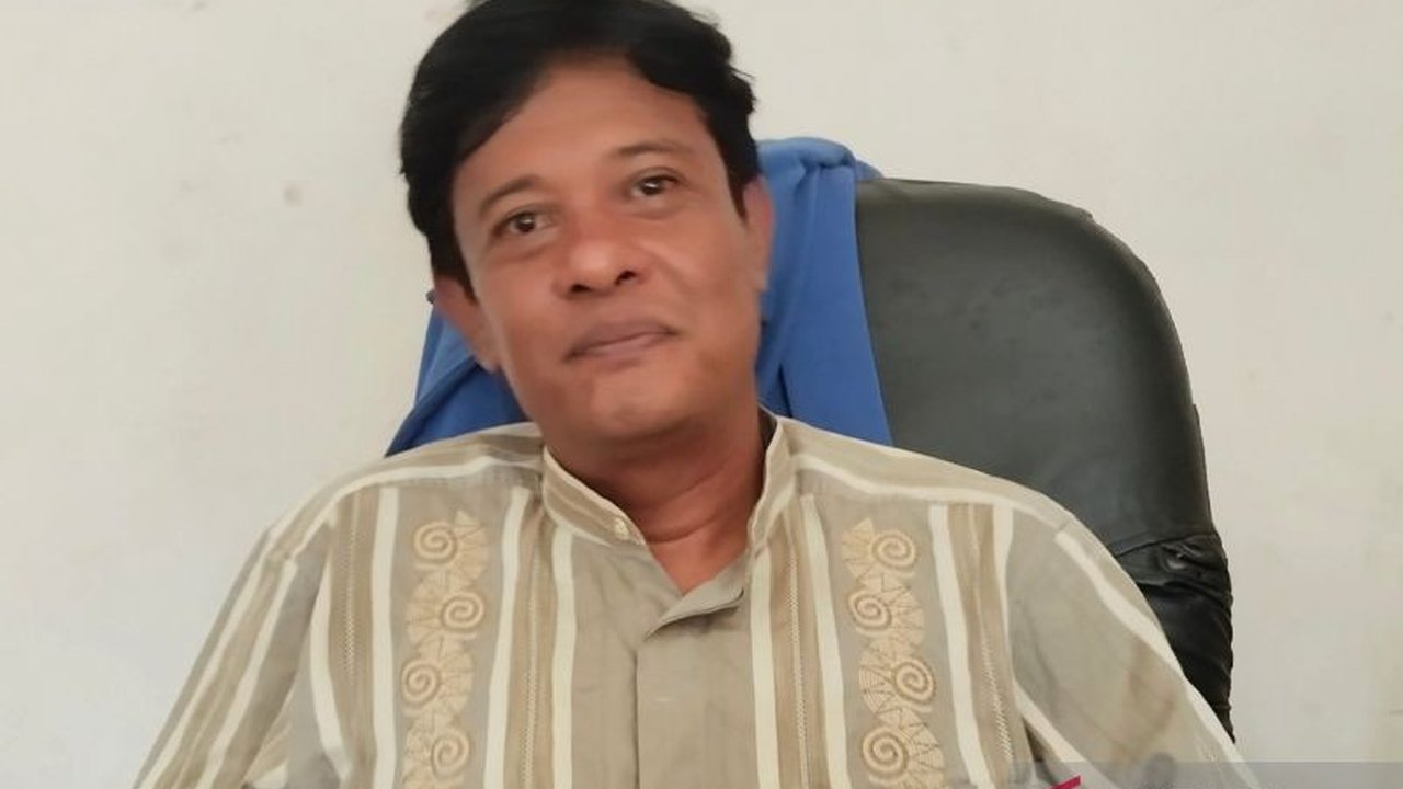 Badan Kesatuan Bangsa dan Politik (Kesbangpol) Kabupaten Mukomuko berjuang agar dana bantuan 10 partai politik di daerah tersebut pada tahun 2025 tetap terjaga dan tidak dipotong akibat efisiensi anggaran.