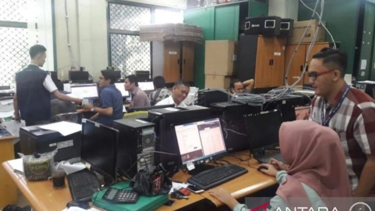 Kemenag Sumut meminta operator haji melayani jamaah dengan ikhlas dan maksimal demi keberhasilan pemvisaan 8.328 jemaah haji reguler Sumut sebelum batas waktu 18 April 2025.