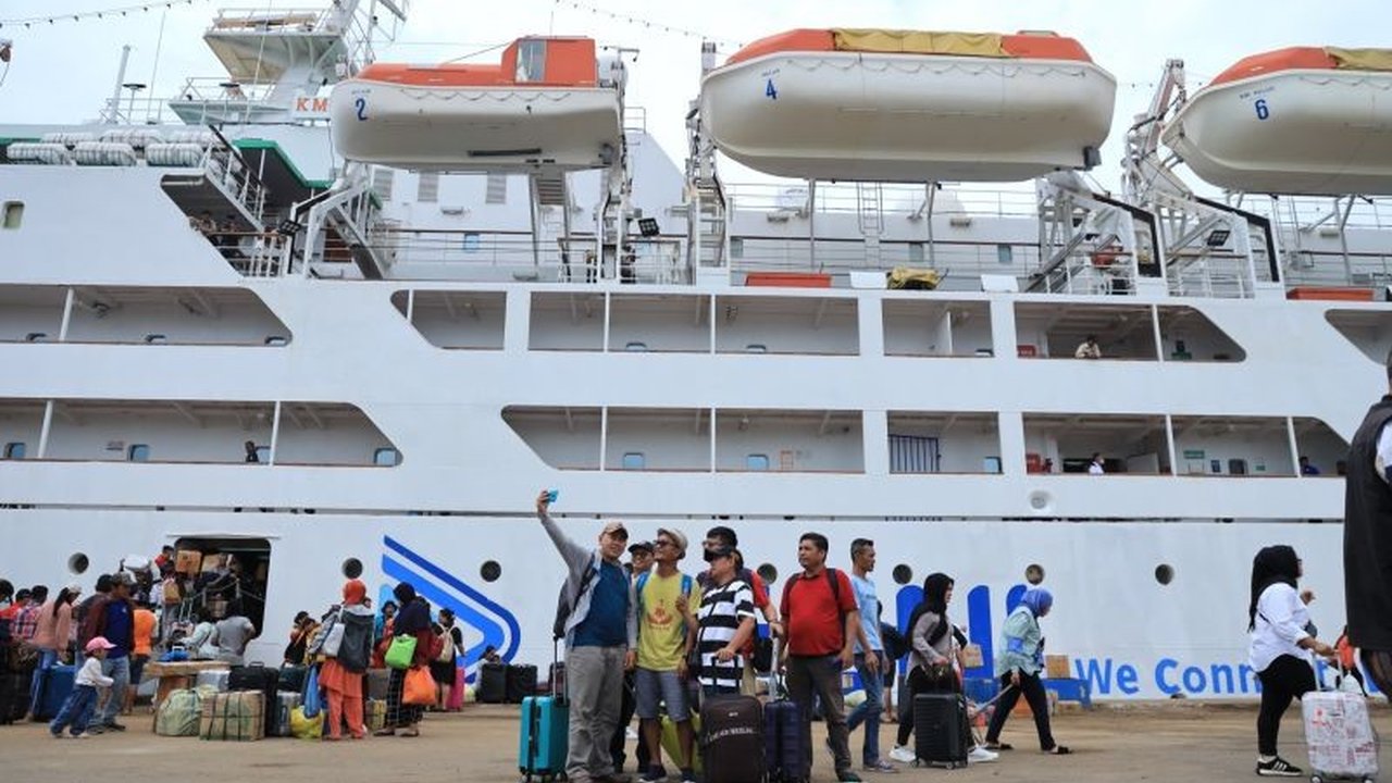 Pelni Siap Angkut 12.450 Pemudik Gratis Lebaran 2025!