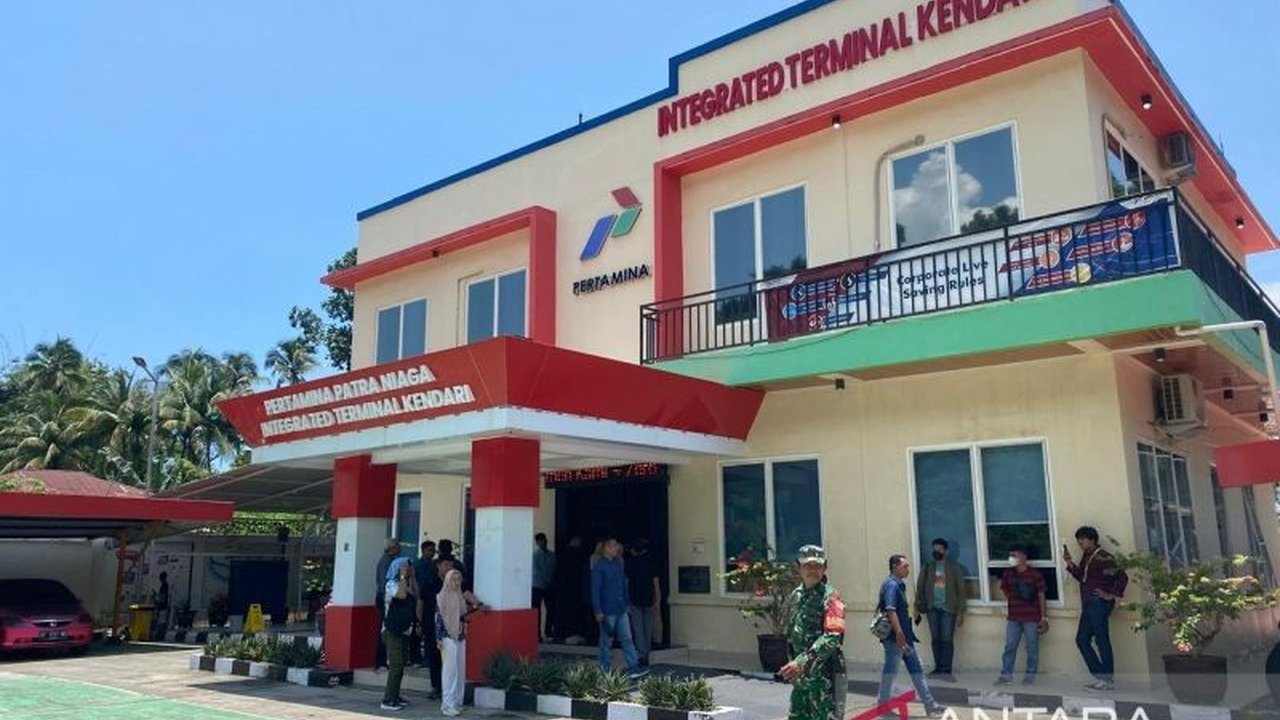 PT Pertamina Patra Niaga Fuel Terminal Kendari memastikan kualitas Pertalite di empat SPBU Kota Kendari sesuai standar usai ratusan pengemudi ojek online melaporkan kerusakan motor.