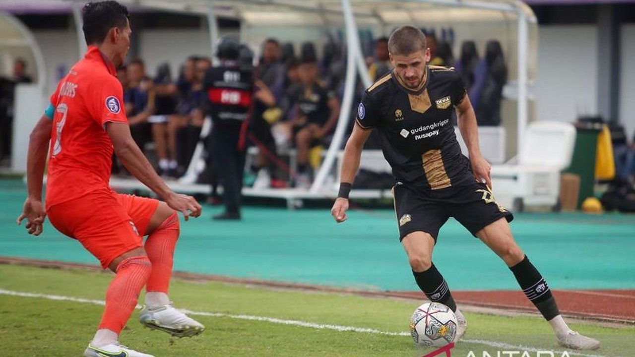 Liga 1 Indonesia pekan ke-27, pekan terakhir sebelum jeda internasional dan libur Lebaran 2025, menyajikan laga-laga seru, mulai dari perebutan puncak klasemen hingga pertarungan di zona degradasi.