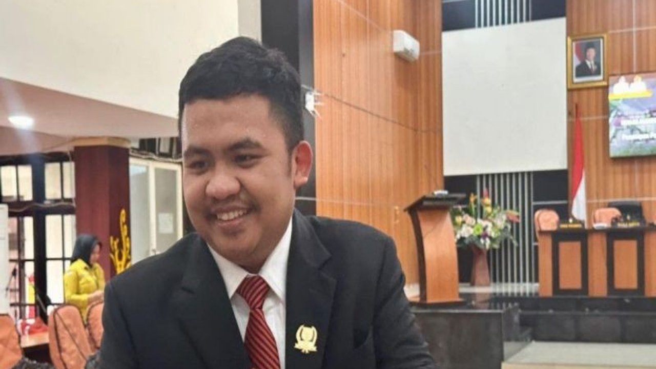 Wakil Ketua II DPRD Kota Palu, Moh Anugrah Pratama, menginisiasi pembangunan posko anak muda untuk pengembangan kapasitas generasi muda di Kota Palu, Sulawesi Tengah, dimulai di Kecamatan Mantikulore pada pertengahan Maret 2025.