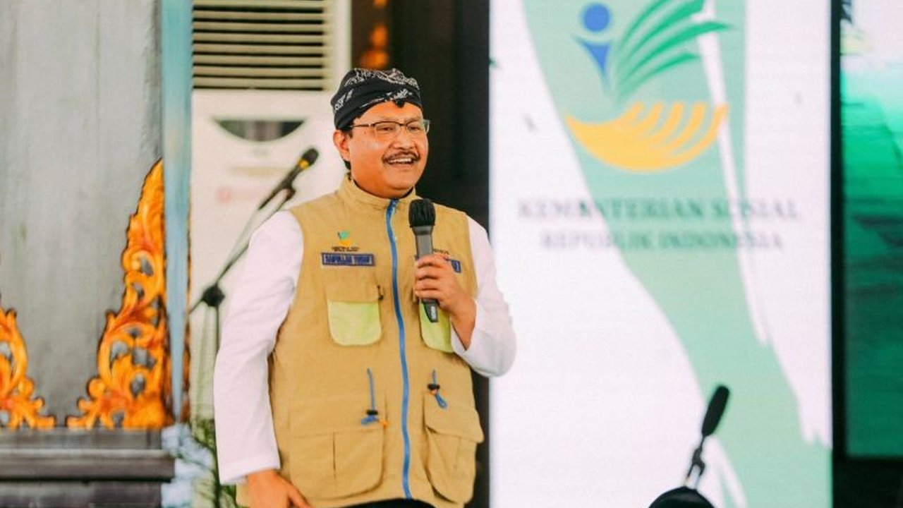 Menteri Sosial Saifullah Yusuf mengajak pilar sosial di Nganjuk dan Jombang, Jawa Timur, untuk kerja terarah dalam pengentasan kemiskinan ekstrem, dengan target graduasi KPM PKH.