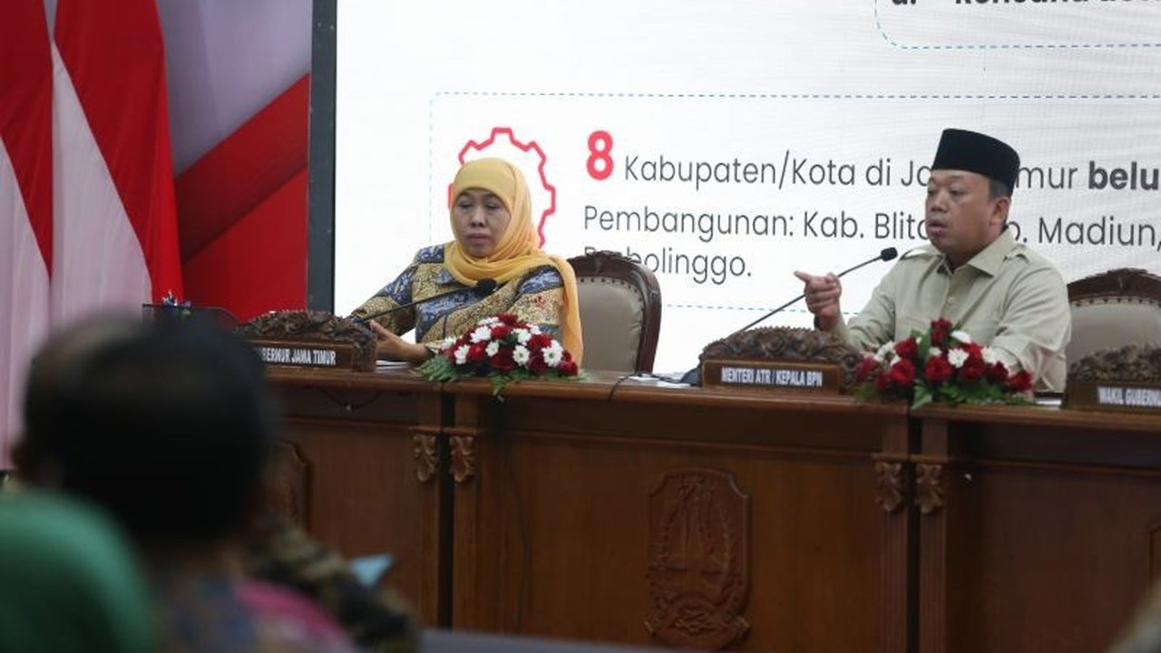 Menteri ATR Nusron Wahid dan Gubernur Jatim Khofifah Indar Parawansa membahas kebijakan tata ruang di Jawa Timur untuk mencegah masalah kompleks seperti di Jabodetabek.
