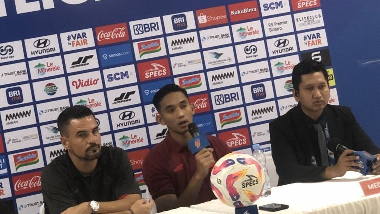 Kapten Persija, Rizky Ridho, meminta maaf kepada The Jakmania atas kekalahan 1-3 timnya melawan Arema FC di Stadion Patriot Candrabhaga, meskipun sempat unggul lebih dulu.