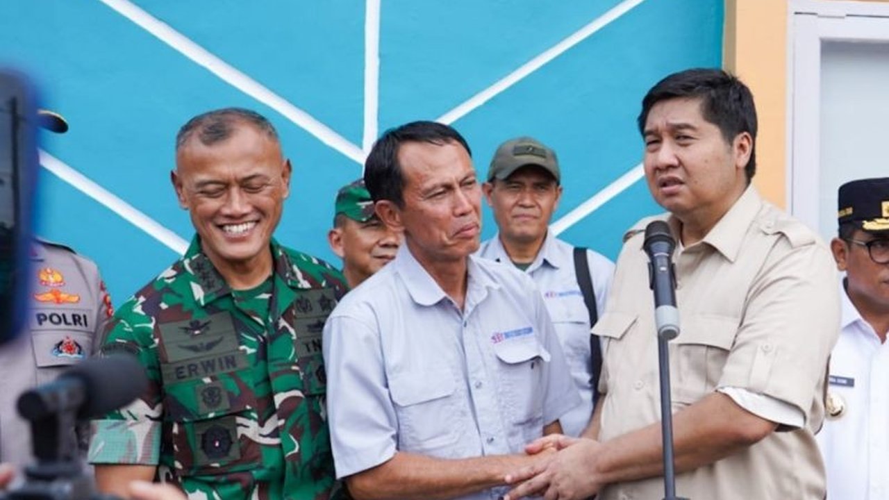 Kementerian Perumahan Rakyat dan TNI Angkatan Darat berkolaborasi membangun 5.760 unit rumah di lima lokasi untuk prajurit dan masyarakat berpenghasilan rendah, dengan fokus pada kualitas dan pencegahan pungli.