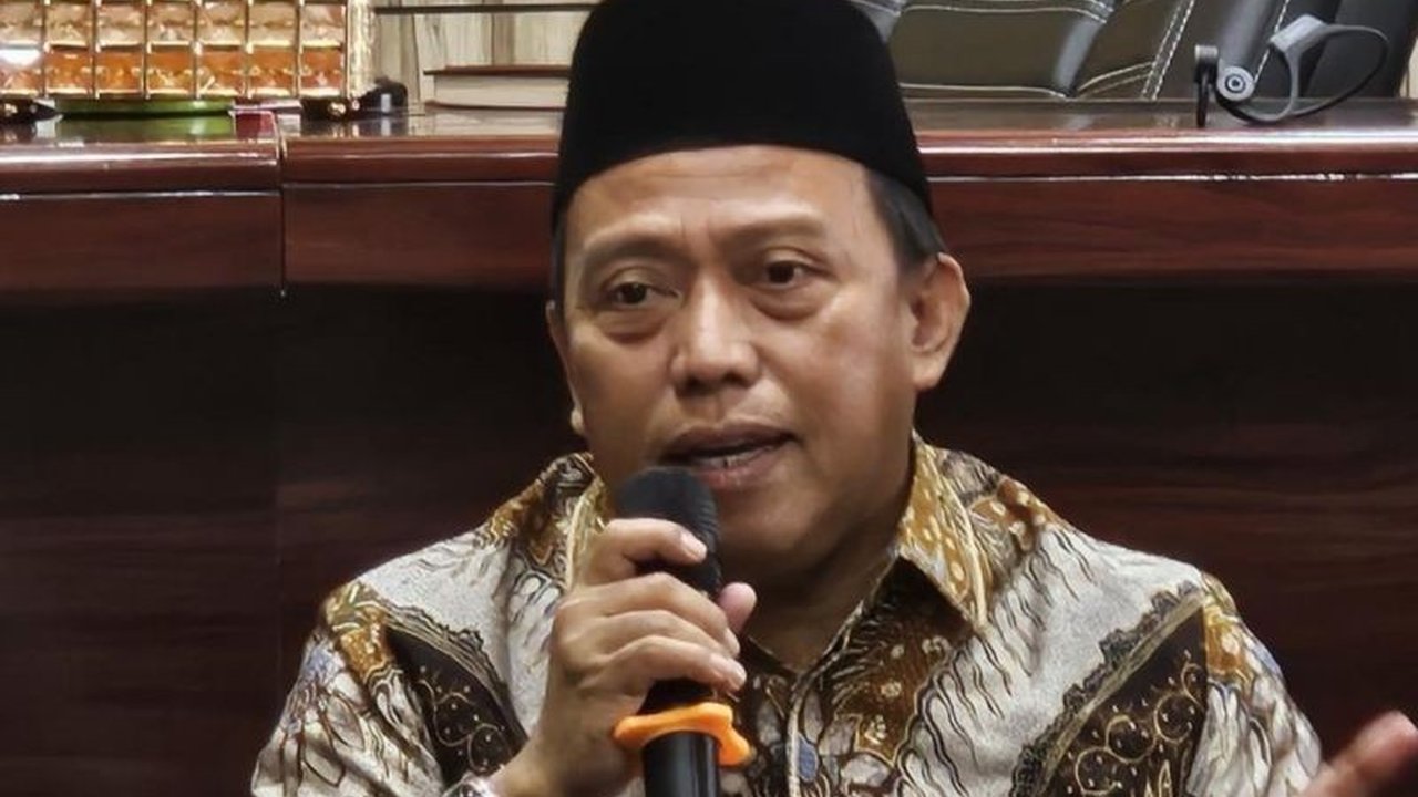 Kementerian Agama (Kemenag) menerjunkan tim untuk menangani ajaran tarekat Ana' Loloa di Maros, Sulawesi Selatan, yang dinilai menyimpang dari ajaran Islam dan meresahkan masyarakat.