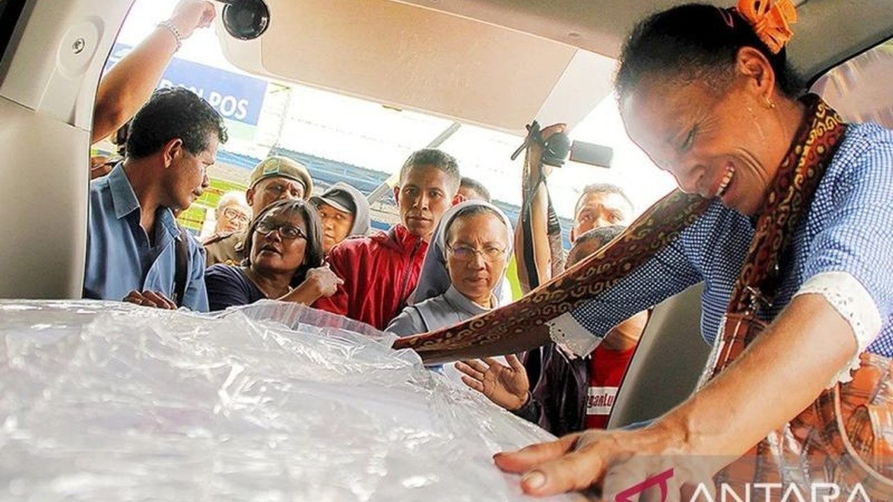 Gereja Masehi Injili di Timor (GMIT) telah menangani 67 jenazah pekerja migran Indonesia (PMI) asal Nusa Tenggara Timur (NTT) pada tahun 2024, mayoritas laki-laki usia produktif yang bekerja di luar negeri.