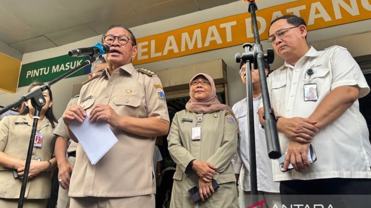 Gubernur DKI Jakarta, Pramono Anung Wibowo, akan berdiskusi dengan Kepala Badan Gizi Nasional terkait kelanjutan Program Sarapan Gratis dan revitalisasi kantin sekolah di Jakarta.