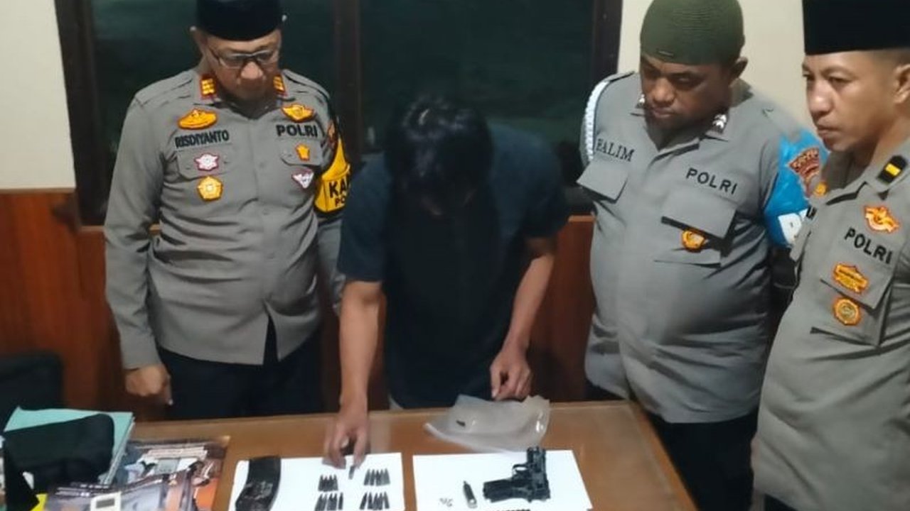 Satgas Madago Raya Amankan Senjata dan Amunisi Temuan Warga Poso