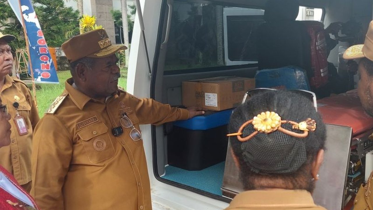 Papua Barat Daya Hibahkan Ambulans untuk Klinik Bintang Timur, Sorong