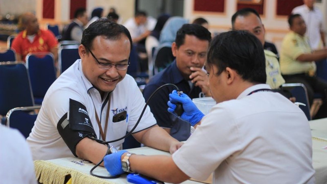 PT ASABRI (Persero) berkomitmen mendukung visi Indonesia Emas 2045 melalui berbagai program Tanggung Jawab Sosial dan Lingkungan (TJSL) yang berfokus pada pendidikan, ekonomi, lingkungan, sosial, dan kesehatan.