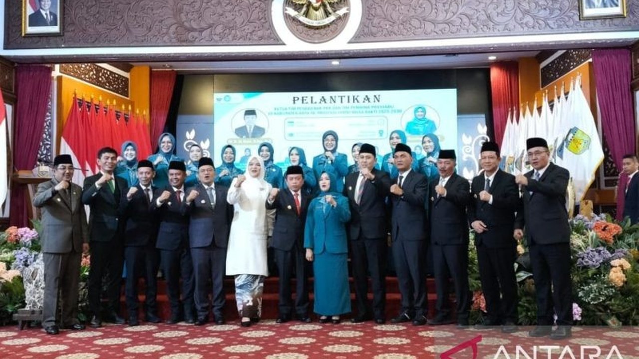 Gubernur Jambi, Al Haris, berharap Bunda PAUD, TP PKK, dan Tim Posyandu bermitra dengan pemerintah daerah untuk meningkatkan kesejahteraan keluarga dan pendidikan anak usia dini.