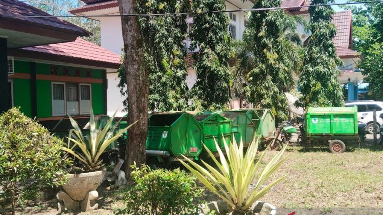Dinas Lingkungan Hidup (DLH) Kabupaten Mukomuko menargetkan penyelesaian peta jalan pengelolaan sampah pada 12 Maret 2025, mencakup strategi jangka pendek, menengah, dan panjang.