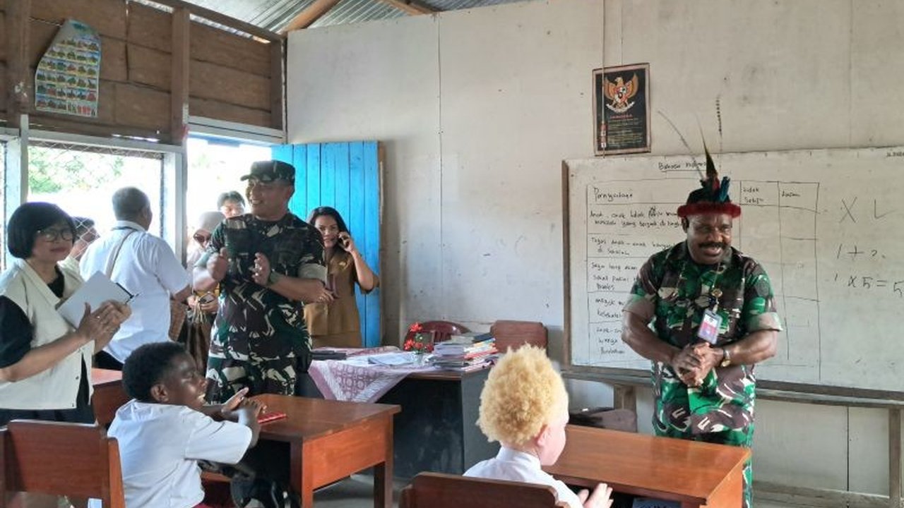 Stafsus Menhan tegaskan seluruh Satuan Pemenuhan Pelayanan Gizi (SPPG) untuk Makan Bergizi Gratis (MBG) di Papua akan dikelola masyarakat lokal, demi penyerapan tenaga kerja dan efektivitas program.