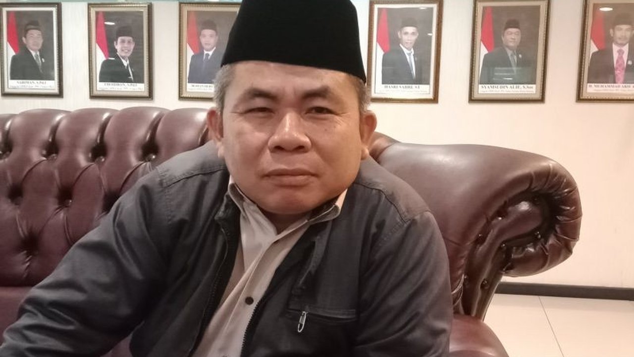 Anggota DPRD Penajam Paser Utara, Sariman, mendorong perusahaan untuk berkontribusi pada program perbaikan rumah tidak layak huni (RTLH) melalui dana CSR guna membantu warga kurang mampu di Benuo Taka.