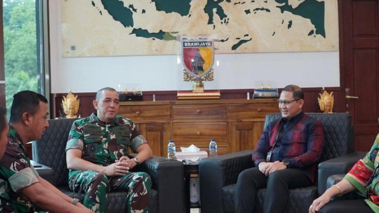 Dinas Pendidikan Jatim dan Kodam V/Brawijaya perkuat kerja sama untuk mencetak generasi unggul dan berkarakter melalui pembinaan di sekolah-sekolah taruna.