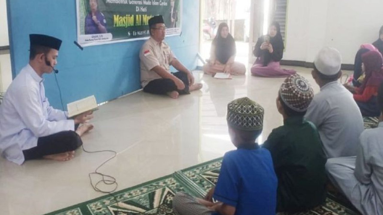 Karang Taruna Kabupaten Gunung Mas, Kalimantan Tengah, menggelar Pesantren Ramadhan untuk memperkuat nilai-nilai islami pada anak usia dini dan membentuk generasi muda Muslim yang cerdas dan berakhlak mulia.