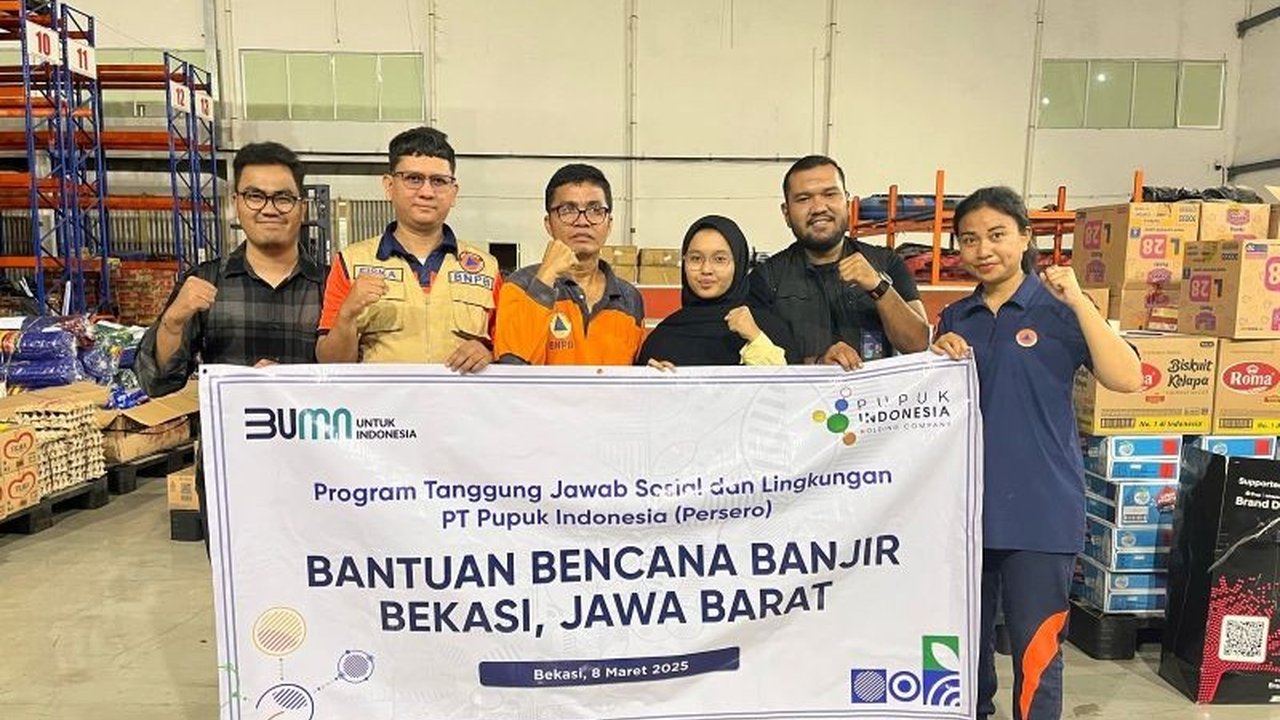 PT Pupuk Indonesia (Persero) menyalurkan bantuan berupa kebutuhan primer bagi korban banjir di Bekasi, Jawa Barat, sebagai bentuk tanggung jawab sosial perusahaan.
