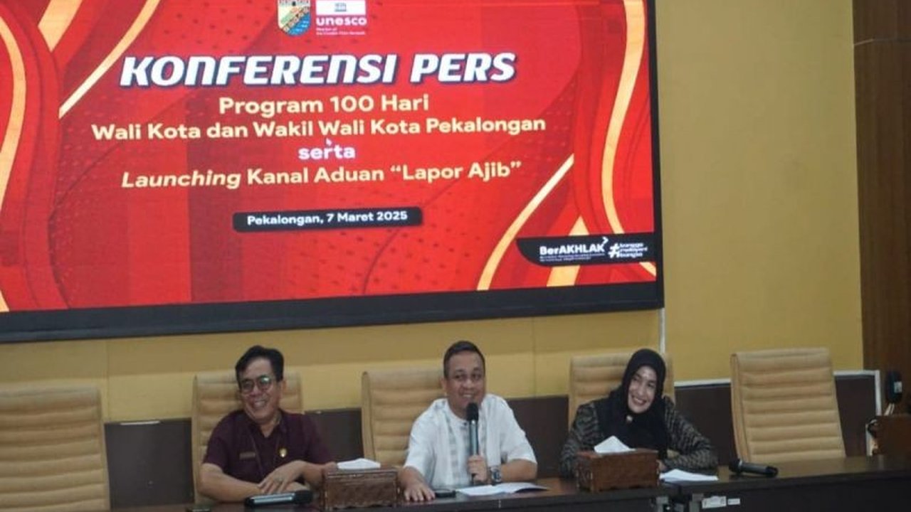 Pemerintah Kota Pekalongan luncurkan sembilan program prioritas dalam 100 hari kerja Wali Kota dan Wakil Wali Kota, fokus pada infrastruktur, kebersihan, kesehatan, dan pariwisata.