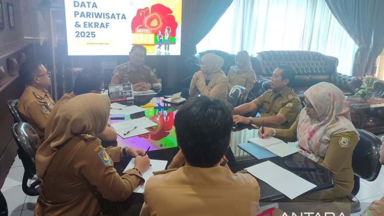 Anggota Komisi VII DPR RI, Erna Sari Dewi, mendorong Pemprov Bengkulu memperbaiki infrastruktur pariwisata untuk meningkatkan daya tarik dan kunjungan wisatawan.