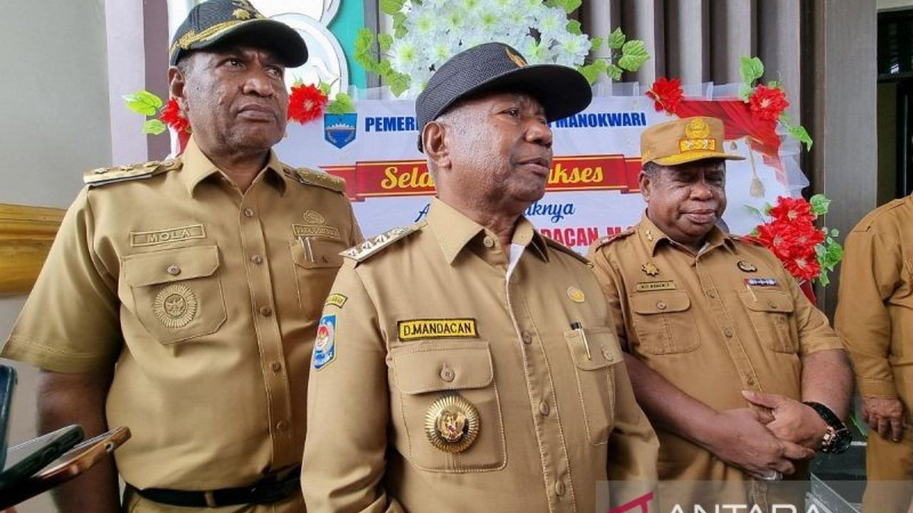 Pemerintah Provinsi Papua Barat akan bertemu Komisi II DPR RI pada 13 Maret 2025 untuk membahas usulan pemekaran tiga daerah otonom baru (DOB): Kota Manokwari, Kabupaten Manokwari Barat, dan Kabupaten Babo Raya.