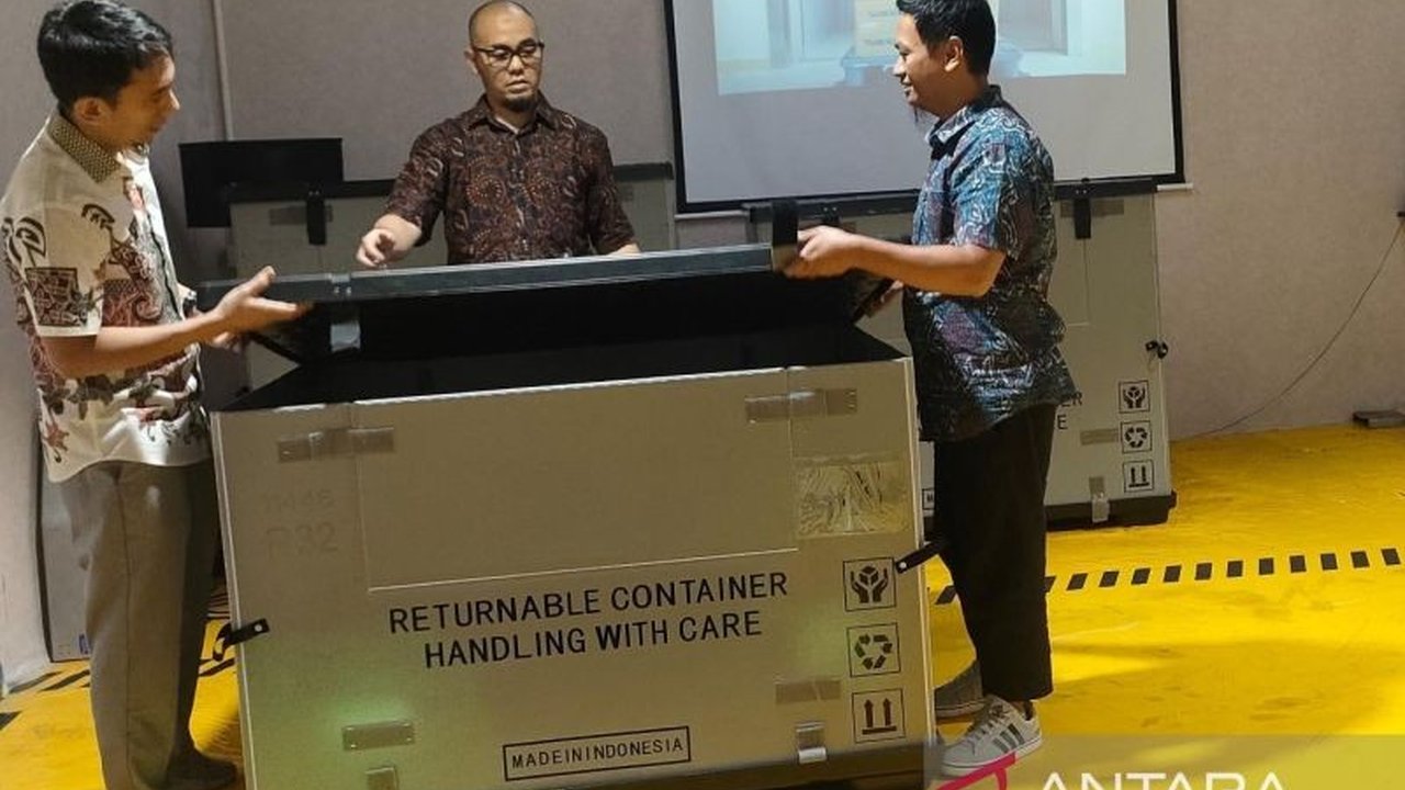 PT Gema Era Mitra Anata meluncurkan peti kemas plastik berteknologi pelacakan yang hemat biaya, ramah lingkungan, dan efektif kurangi emisi karbon.