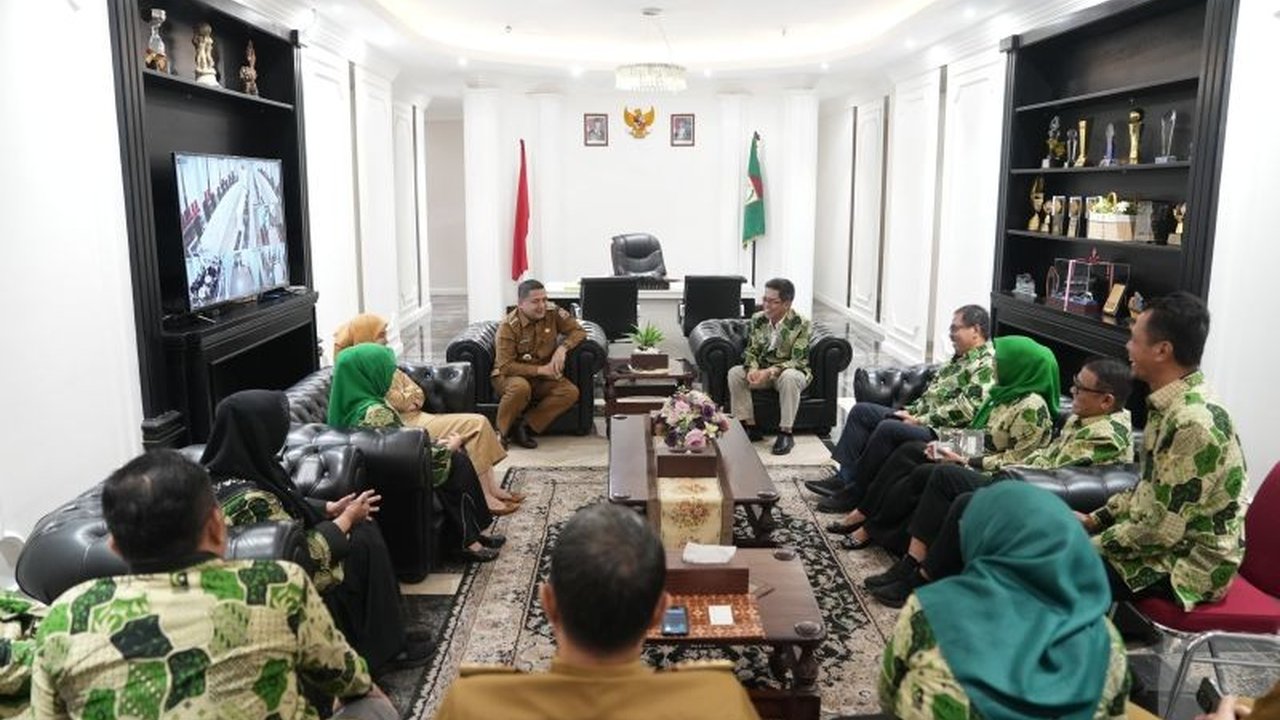 Korps Alumni Himpunan Mahasiswa Islam (KAHMI) Makassar berkomitmen berkolaborasi dengan Pemerintah Kota Makassar untuk pembangunan kota, khususnya dalam program sosial kemasyarakatan.