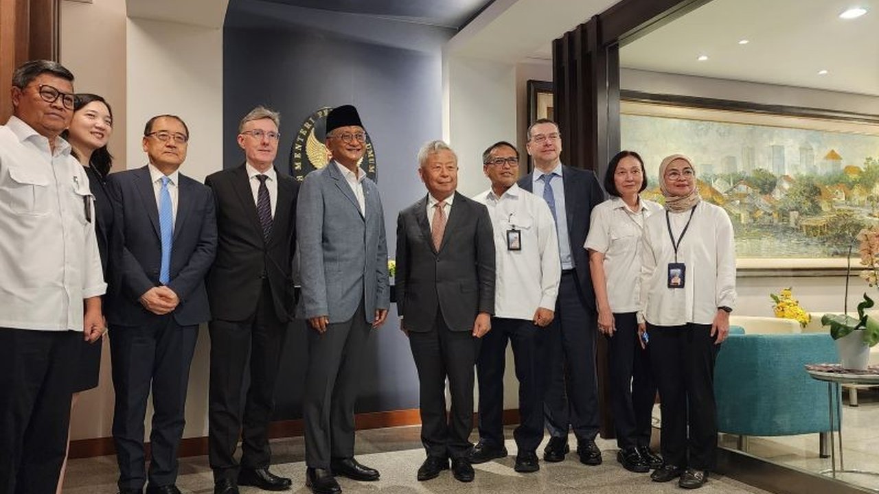 Menteri PUPR Dody Hanggodo mendorong Bank Investasi Infrastruktur Asia (AIIB) untuk meningkatkan investasi di wilayah Indonesia yang rawan bencana guna mempercepat upaya mitigasi dan pemulihan bencana.