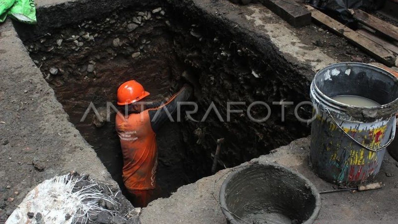 Pemkot Jakarta Pusat akan menindak tegas warga mampu yang tak memiliki tangki septik, sementara warga kurang mampu akan difasilitasi tangki septik komunal untuk mewujudkan Jakarta Pusat bebas buang air besar sembarangan.