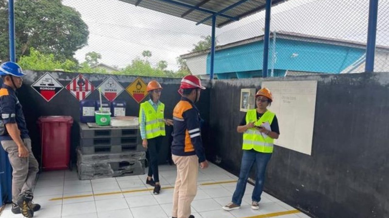 PLN Unit Pelaksana Pembangkitan (UPK) Maluku berhasil meraih penghargaan PROPER Biru dari Kementerian Lingkungan Hidup atas komitmennya dalam menjalankan bisnis berwawasan lingkungan dan mendukung target Net Zero Emission 2060.