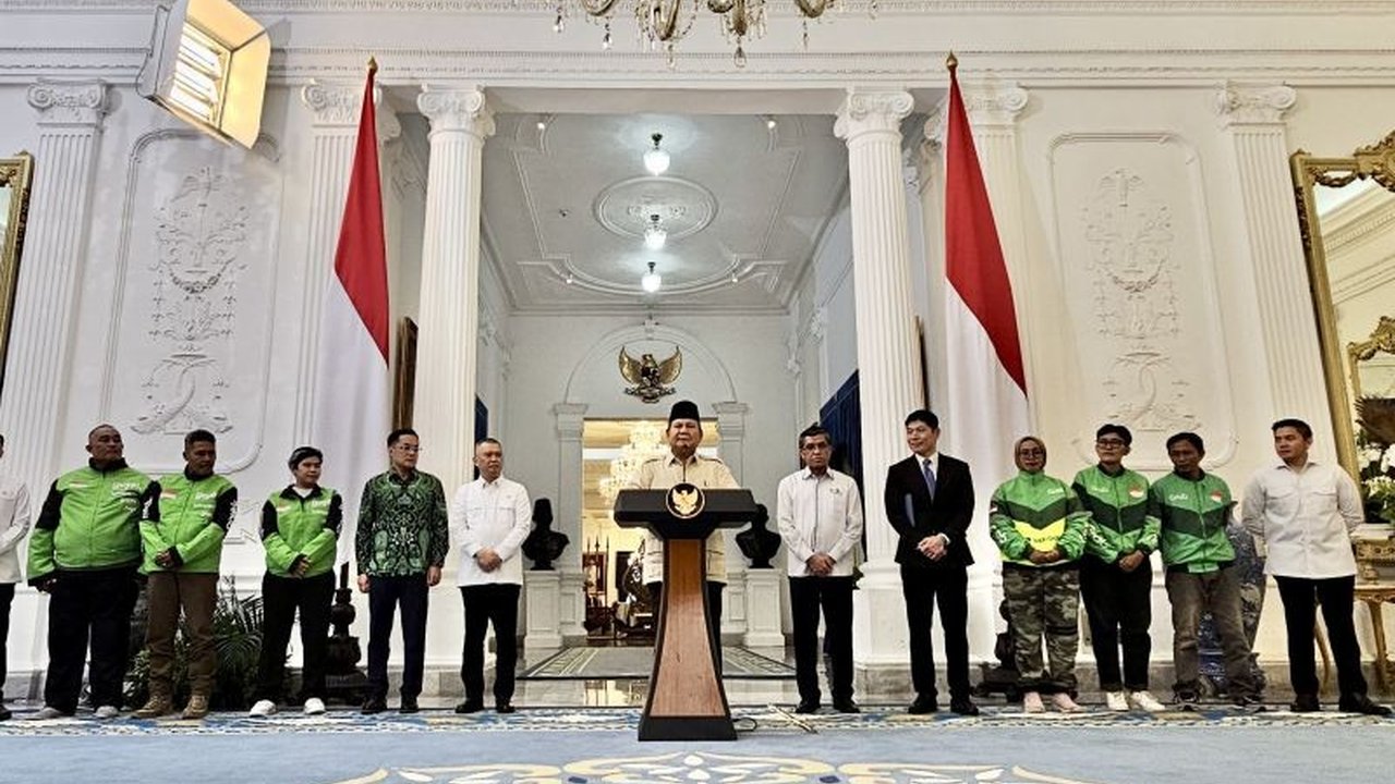 Presiden Prabowo Subianto mengimbau perusahaan transportasi daring memberikan THR tunai kepada para mitra pengemudi dan kurir online menjelang Idul Fitri 2025, demi menghargai kontribusi mereka pada sektor transportasi dan logistik Indonesia.