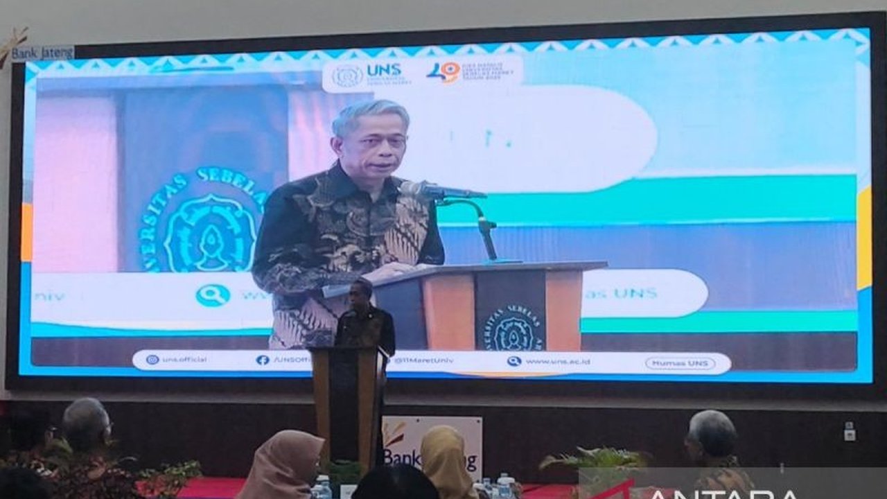 Kementerian Sosial (Kemensos) mengajak perguruan tinggi se-Indonesia untuk berkolaborasi dalam program pengentasan kemiskinan ekstrem yang ditargetkan tuntas pada 2026.