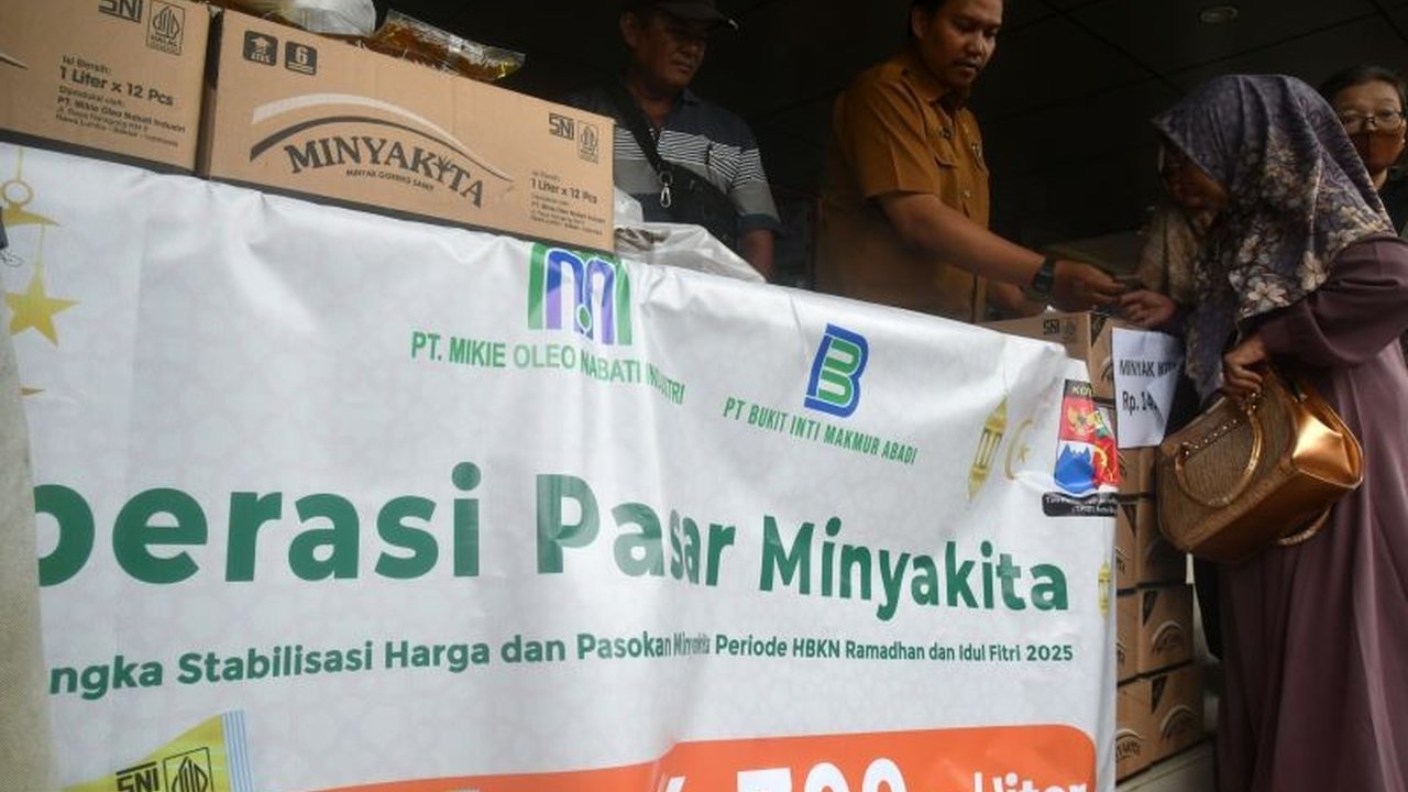Dari kasus produsen Minyakita yang memindahkan pabriknya hingga dua perusahaan baru yang IPO di BEI, simak rangkuman berita ekonomi terkini!