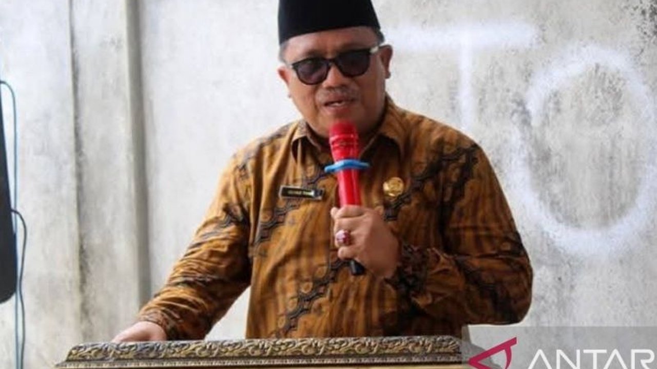 Kemenag Sulawesi Utara secara aktif mendukung pembangunan rumah ibadah berbagai agama, mengikuti aturan PBM dan berkomitmen pada moderasi beragama untuk kerukunan umat.