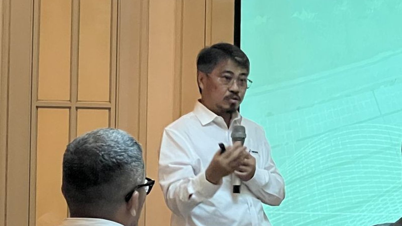 CEO Pertamina NRE, John Anis, mendorong pengembangan bioetanol sebagai solusi efektif dan berkelanjutan untuk mengurangi emisi karbon di sektor transportasi Indonesia, serta meningkatkan perekonomian petani.