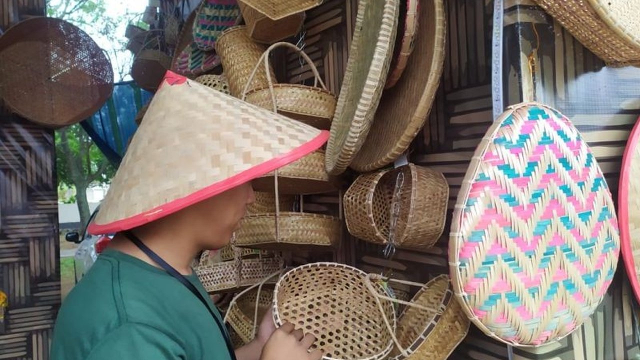 Bank Aceh Syariah menggelar Gampong Ramadhan di Masjid Raya Baiturrahman Banda Aceh mulai 12-17 Maret 2025, untuk mendukung dan meningkatkan pemasaran produk UMKM lokal.