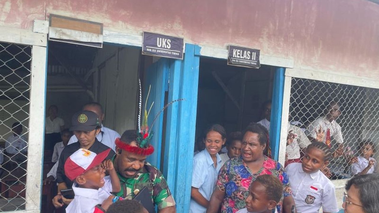 Lenis Kogoya Pastikan Siswa Papua Siap Ikuti Program Makan Bergizi Gratis