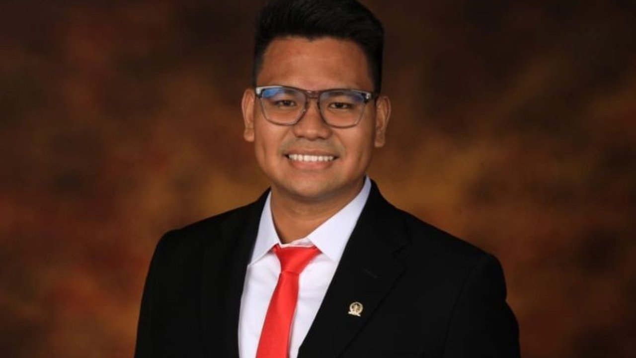 Wakil Ketua MPR, A.M. Akbar Supratman, pastikan pengawasan pencairan THR pengemudi ojol pada 2025 dan perusahaan yang melanggar akan terkena sanksi.