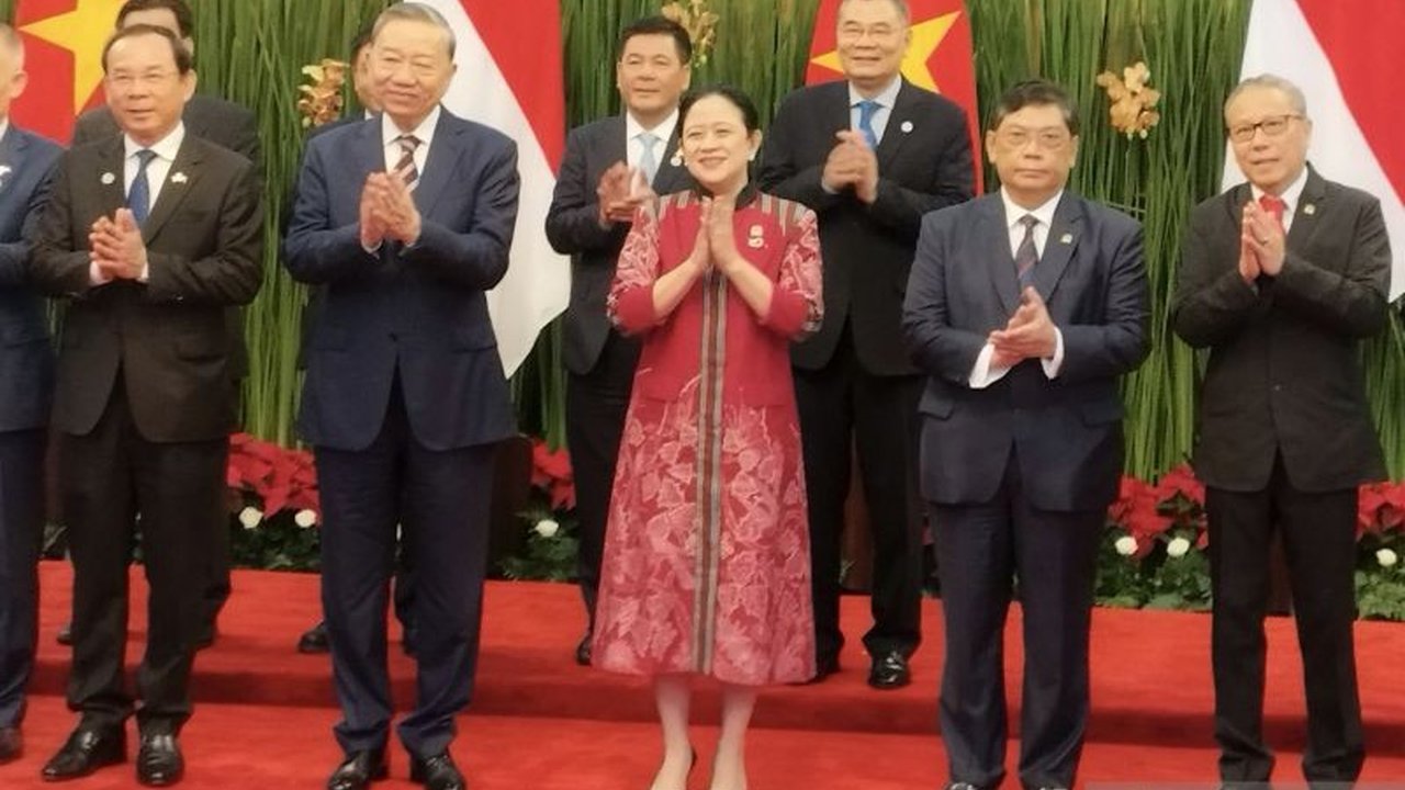 Ketua DPR RI, Puan Maharani, menyatakan DPR terbuka menerima masukan masyarakat terkait revisi UU TNI yang tengah dibahas, memastikan proses revisi akan menghasilkan keputusan terbaik untuk bangsa.