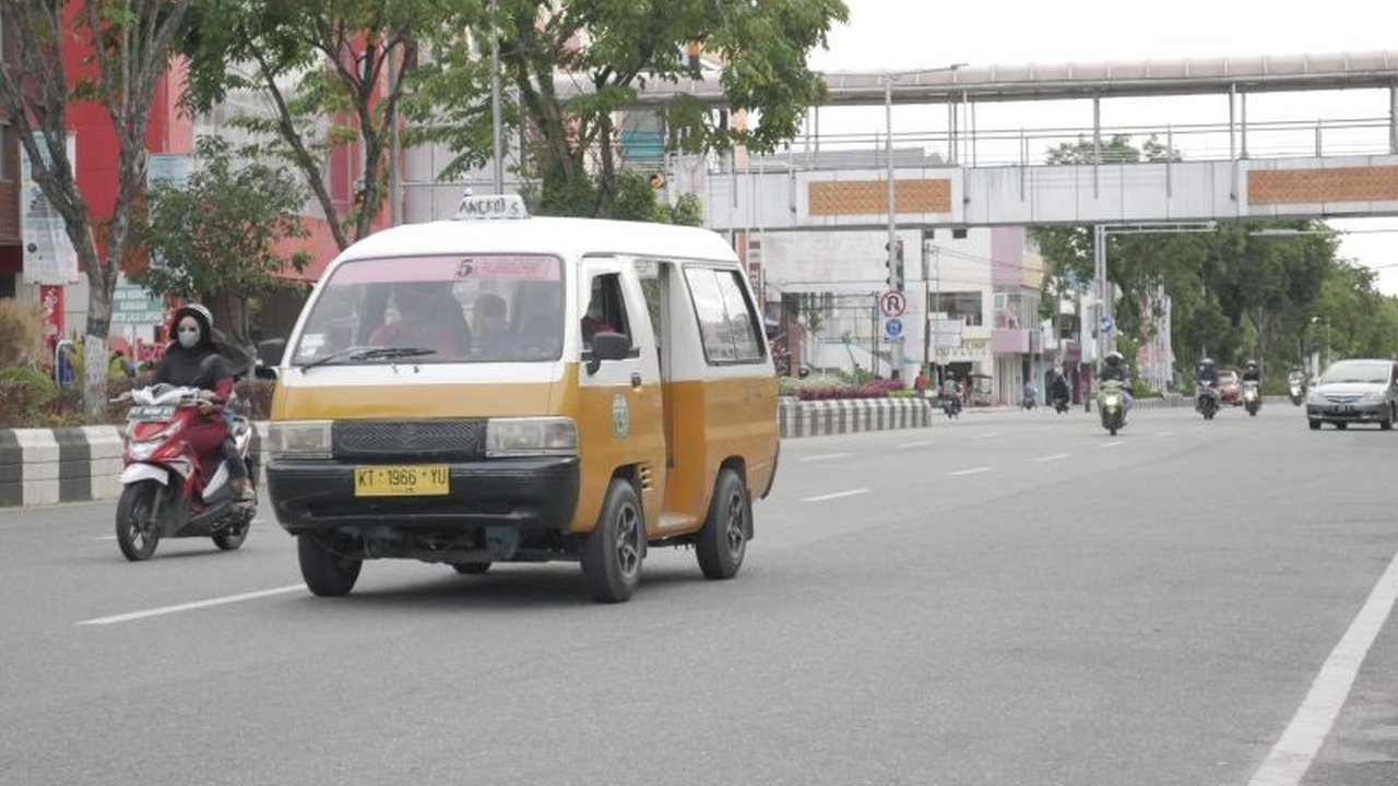 Anggota DPRD Balikpapan, Lim Rahman, meminta Pemkot dan BPOM Balikpapan untuk meningkatkan pengawasan keamanan pangan, khususnya takjil, selama bulan Ramadhan guna mencegah penyakit akibat konsumsi makanan dan minuman yang tidak sehat.