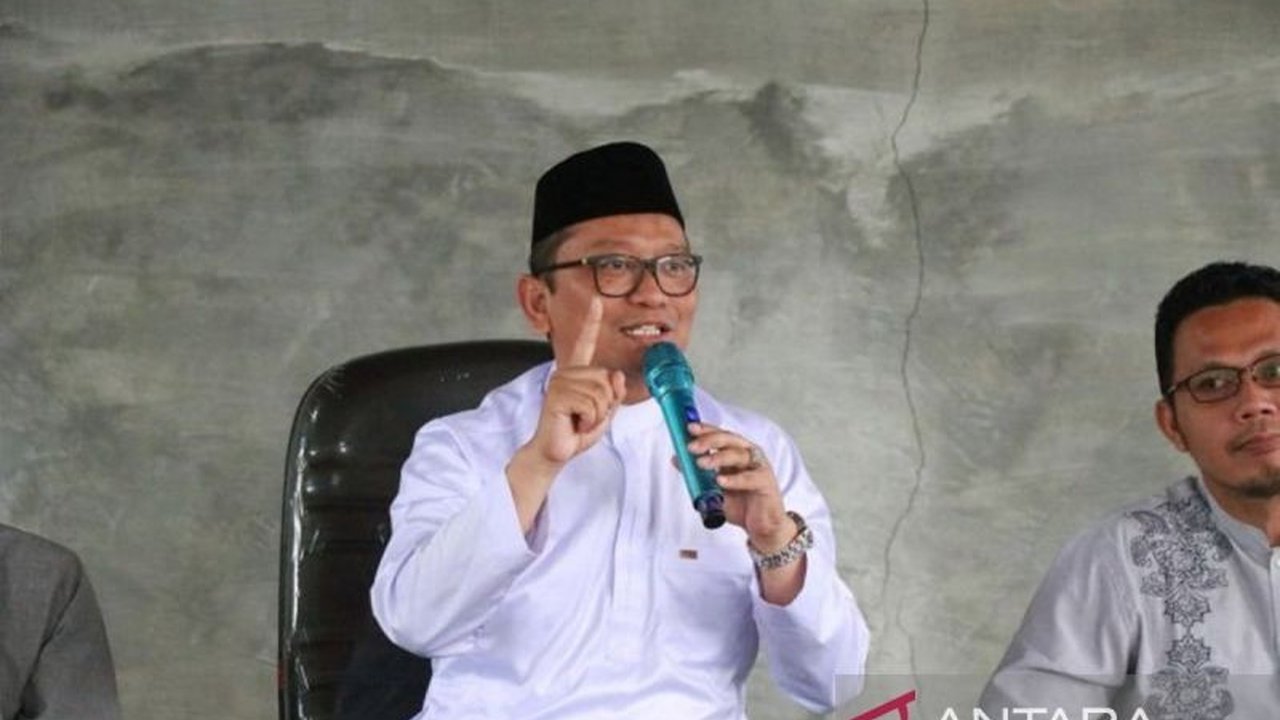 Pemkab Tabalong bertekad wujudkan Tabalong Smart dengan menargetkan 50 desa menikmati internet gratis melalui program Satu Desa Satu Wifi, guna meningkatkan kualitas SDM.