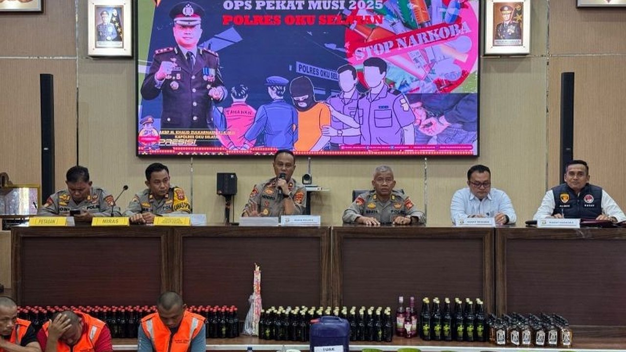 Polres OKU Selatan Sita 220 Botol Miras dan Tangkap Bandar Narkoba Selama Operasi Pekat Musi 2025